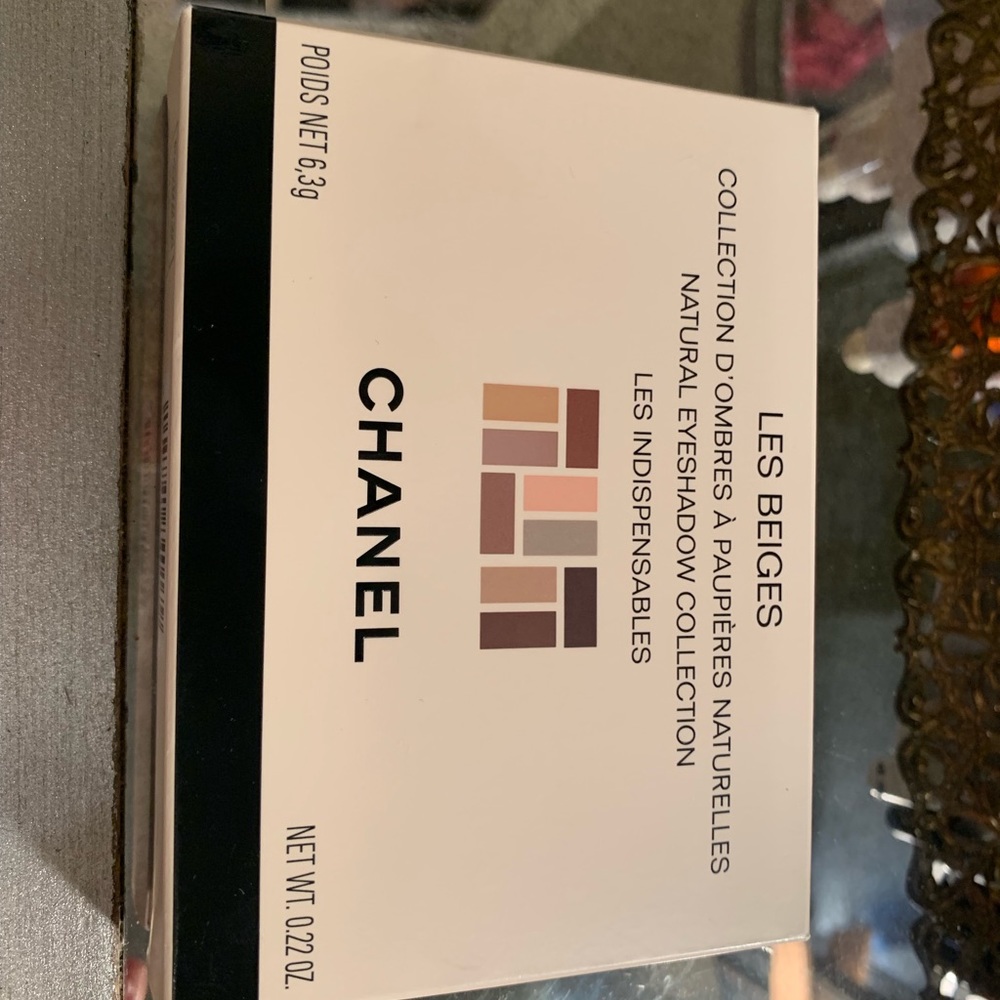 Chanel Limited Edition Les Beiges eyeshadow pallet